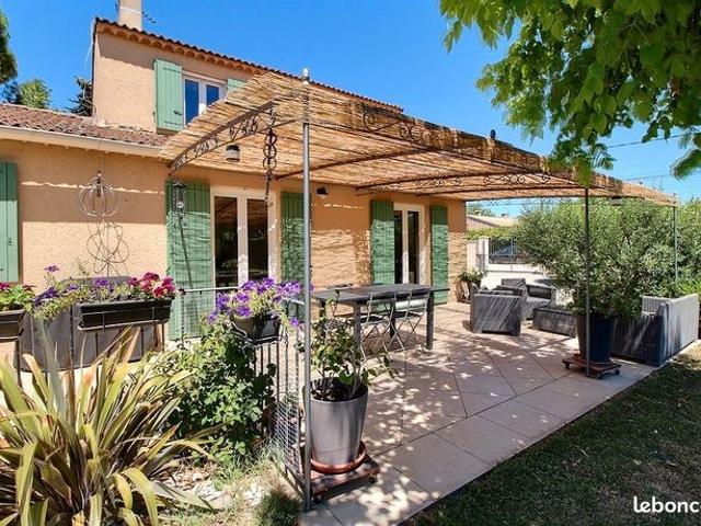 Maison 5 pièces 151 m²