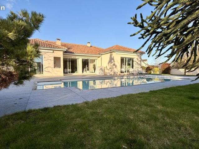 Maison 5 pièces 152 m²