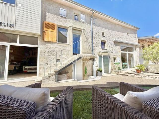 Maison 5 pièces 152 m²