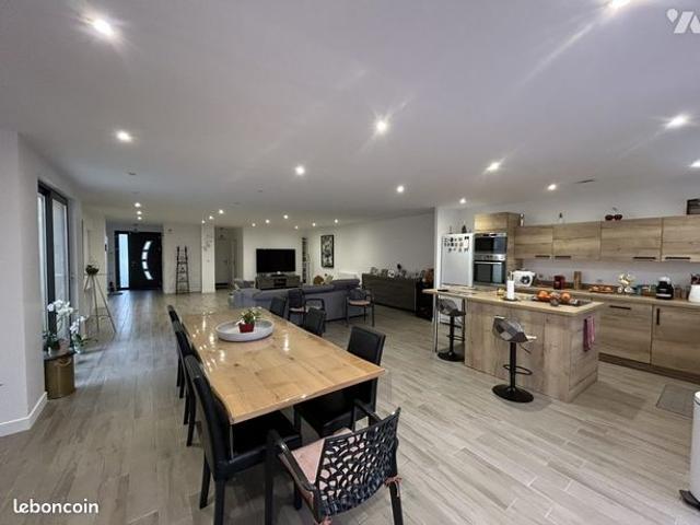 Maison 5 pièces 152 m²