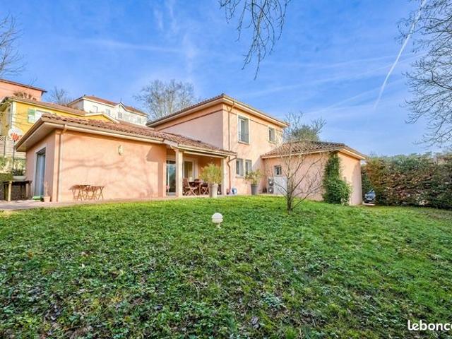 Maison 5 pièces 152 m²
