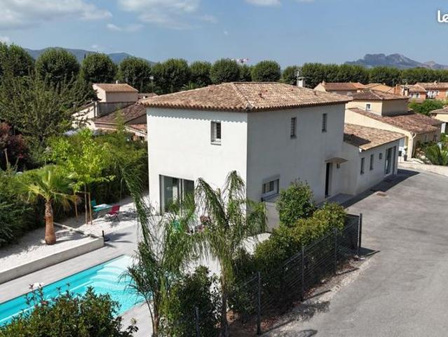 Maison 5 pièces 153 m²