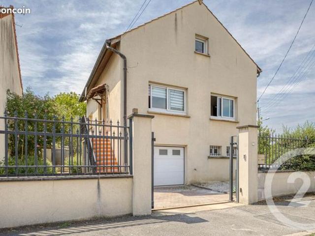 Maison 5 pièces 153 m²