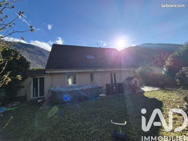 Maison familiale 5 pièces 164 m²