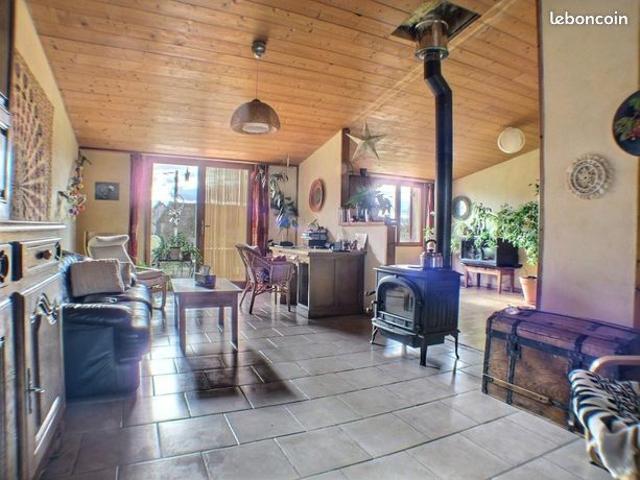 Maison 5 pièces 164 m²