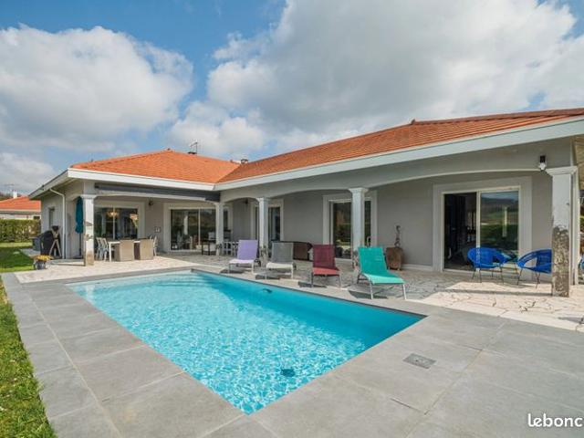Maison 5 pièces 164 m²
