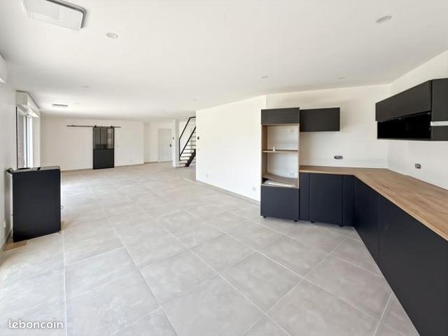 Maison 5 pièces 164 m²