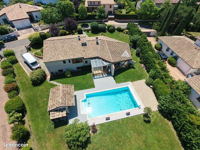 Maison 5 pièces 164 m²