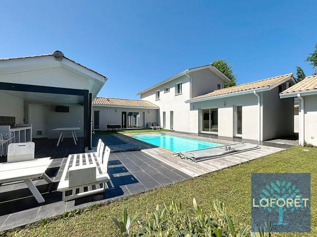 Maison 5 pièces 164 m²