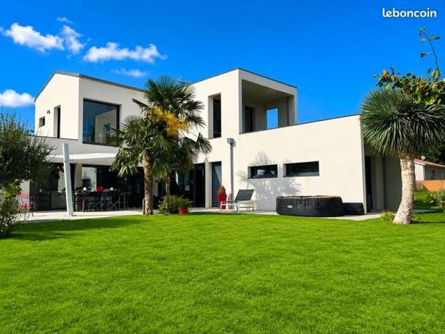 Maison 5 pièces 164 m²