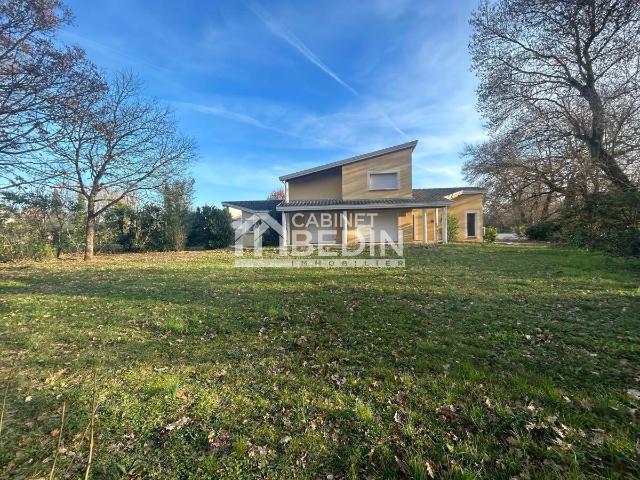 Maison 5 pièces 164 m²