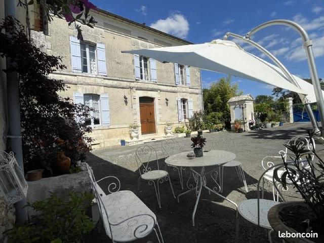 Maison 5 pièces 165 m²