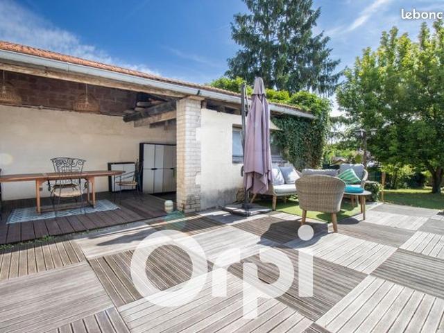 Maison 5 pièces 165 m²
