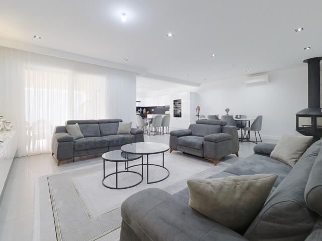 Maison 5 pièces 165 m²