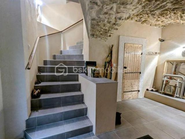 Maison 5 pièces 165 m²