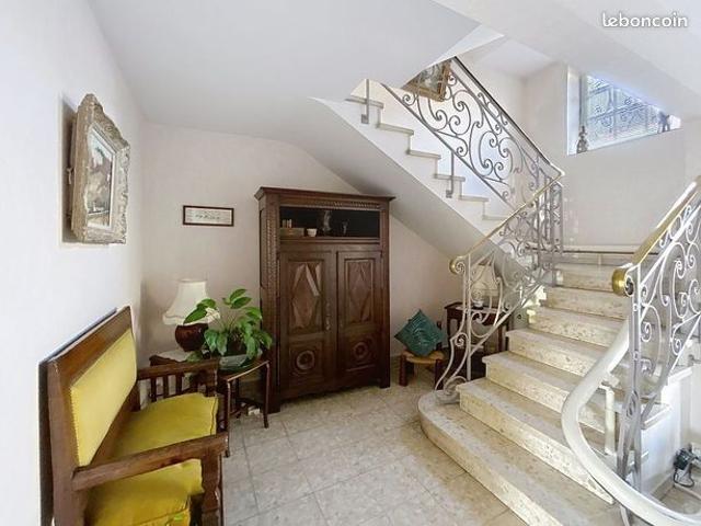 Maison 5 pièces 165 m²