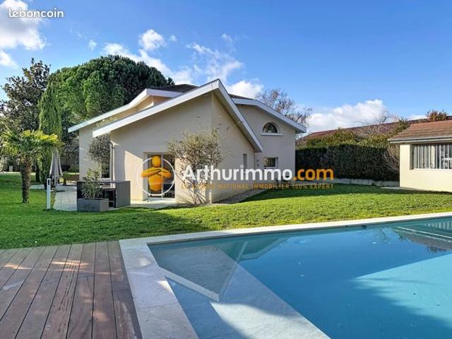 Maison 5 pièces 165 m²