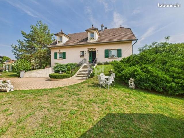 Maison 5 pièces 165 m²