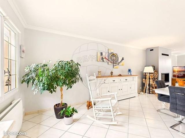Maison 5 pièces 165 m²