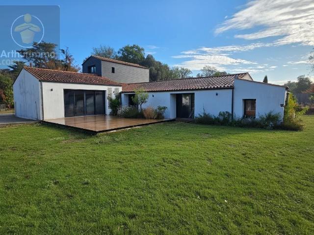 Maison 5 pièces 165 m²
