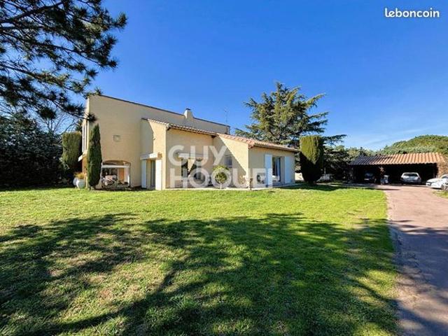 Maison 5 pièces 165 m²