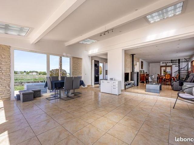 Maison 5 pièces 165 m²