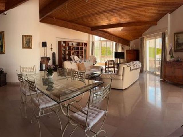 Maison 5 pièces 165 m²