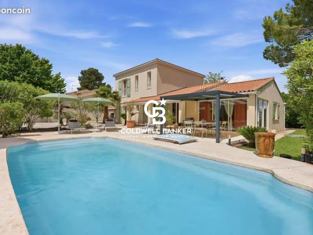 Maison 5 pièces 165 m²