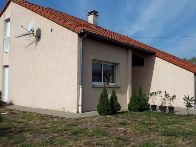 Maison 5 pièces, 165 m² à louer à Ennezat 63720