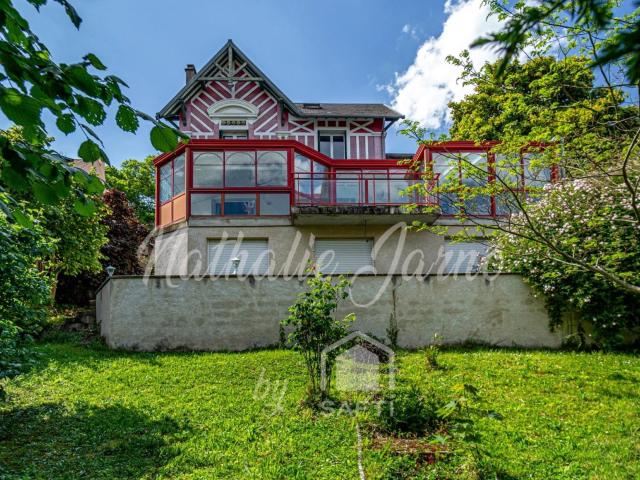 Maison 5 pièces 166 m²