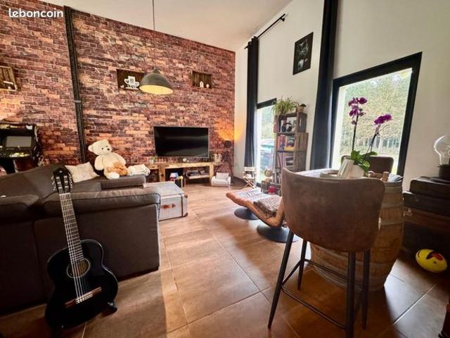 Maison 5 pièces 166 m²