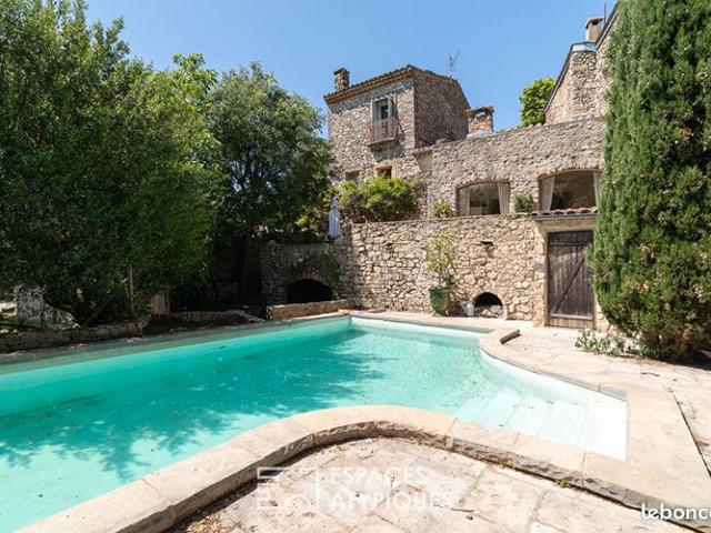 Maison 5 pièces 166 m²