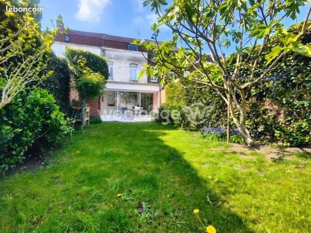 Maison 5 pièces 166 m²