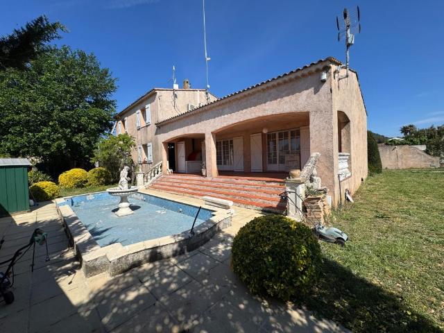 Maison 5 pièces 166 m²