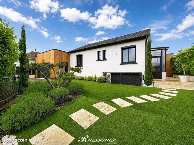 Maison 5 pièces 166 m²