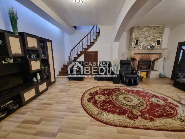 Maison 5 pièces 166 m²