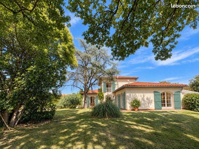 Maison 5 pièces 166 m²