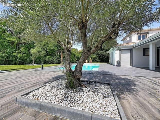 Maison 5 pièces 167 m²