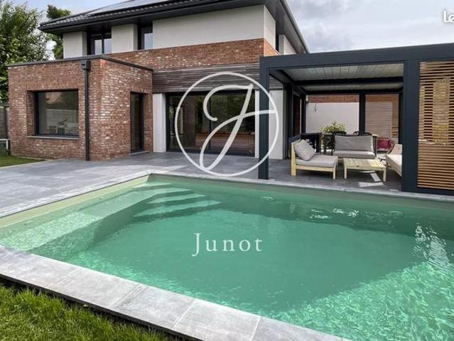 Maison 5 pièces 167 m²