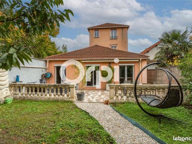 Maison 5 pièces 167 m²