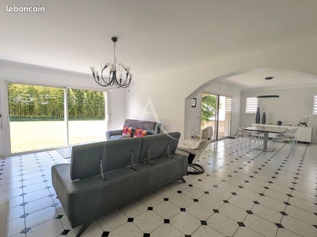 Maison 5 pièces 168 m²