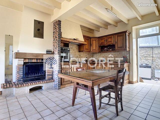 Maison 5 pièces 168 m²