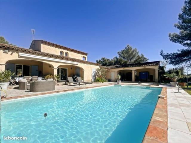 Maison 5 pièces 168 m²