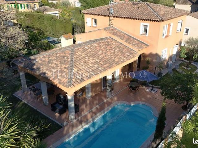 Maison 5 pièces 168 m²