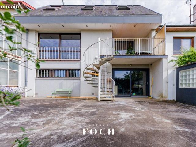 Maison 6 pièces 168 m²