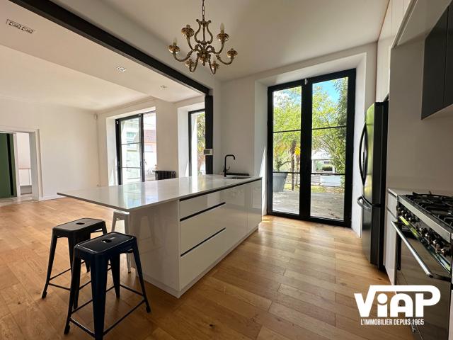 Maison 5 pièces, 168 m² à louer à Limoges 87000