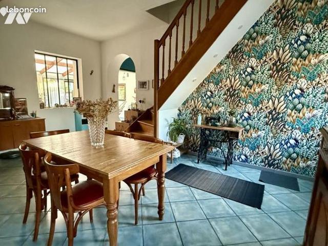 Maison 5 pièces 169 m²
