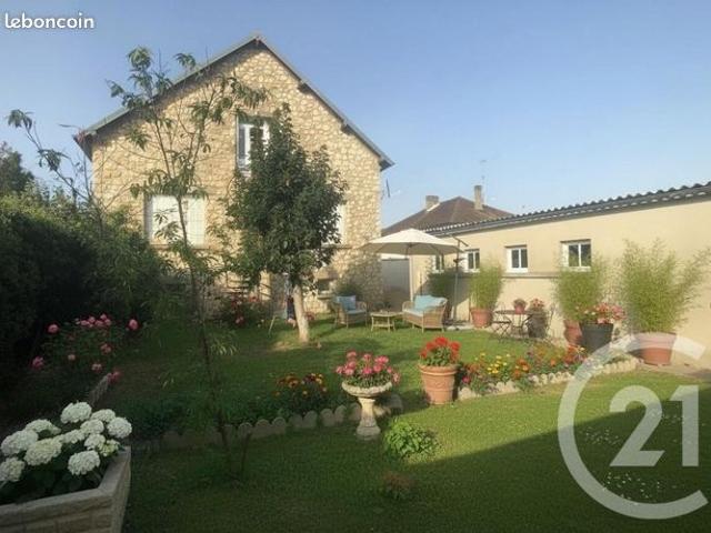 Maison 5 pièces 169 m²