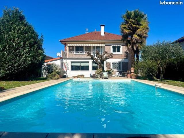 Maison 5 pièces 169 m²