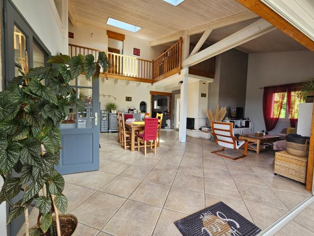 Maison 5 pièces 169 m²